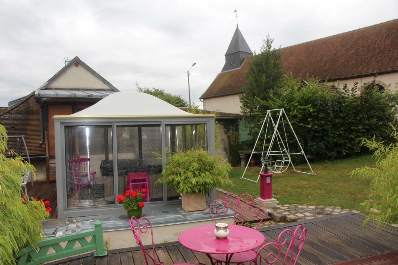 Roulotte La Dominique Bed and Breakfast Romery  Exteriör bild